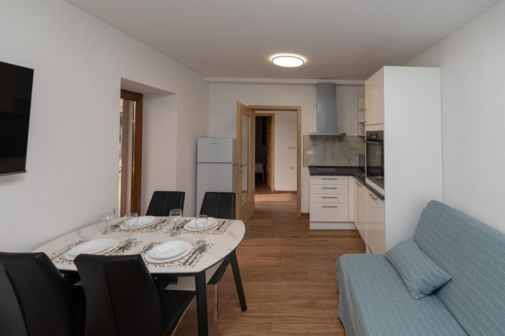 Apartma Oljka *